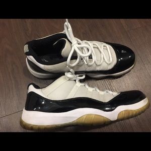Air Jordan 11 low